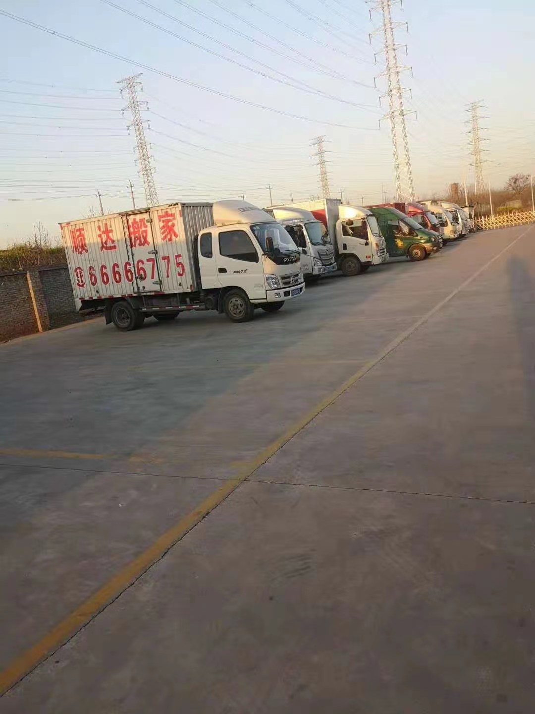 �������