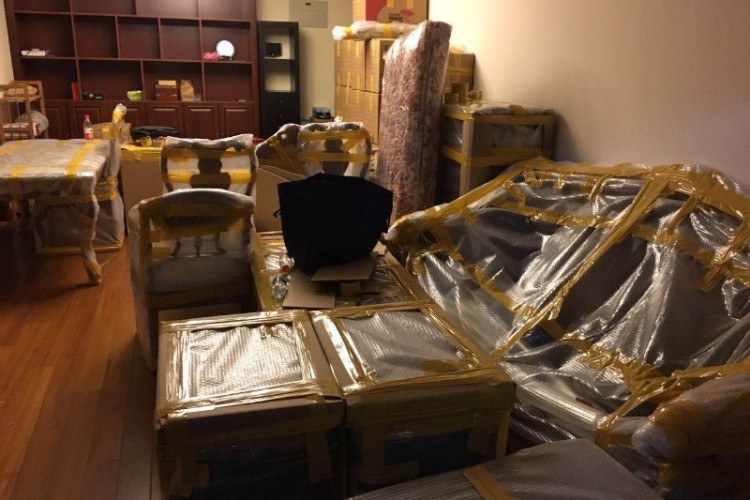 �Ϻ����ڰ᳡�ֳ�