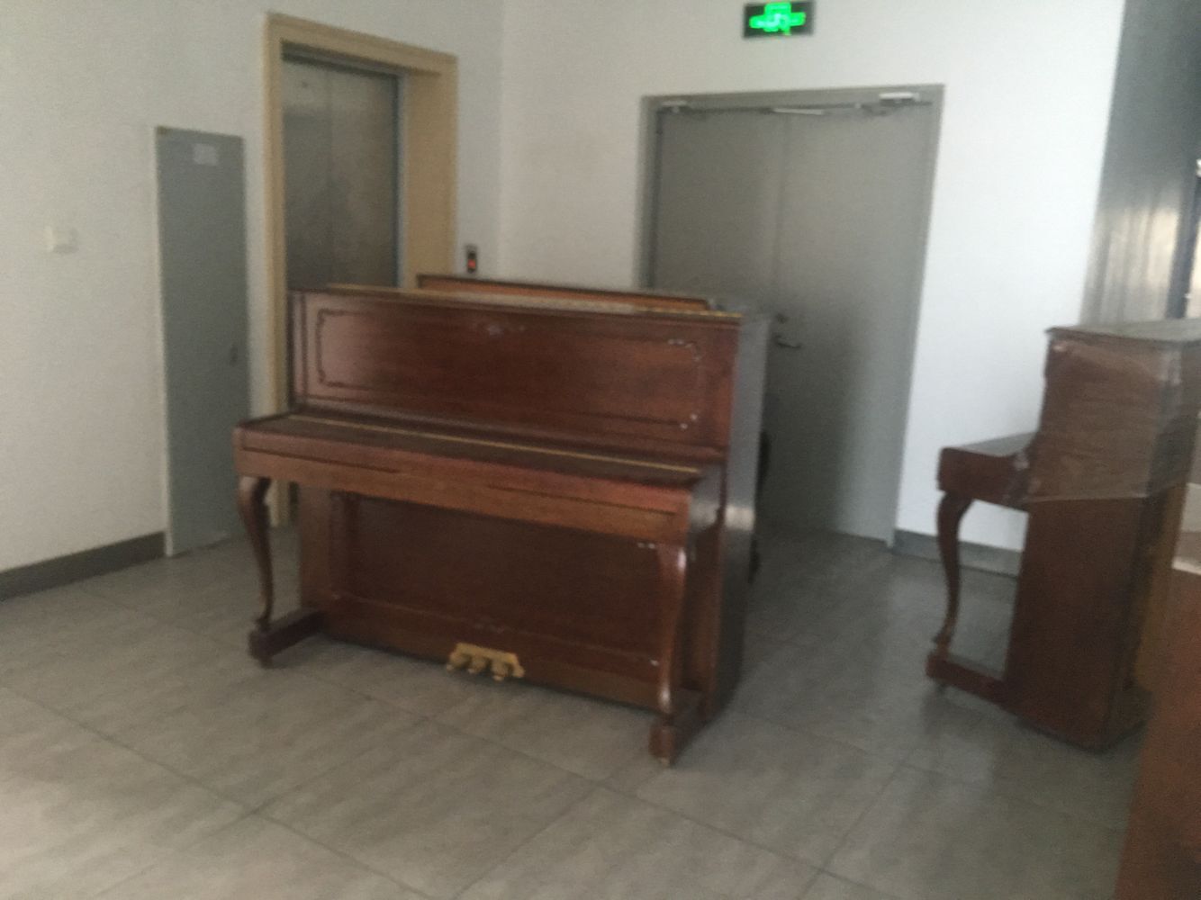 �������ٰ���