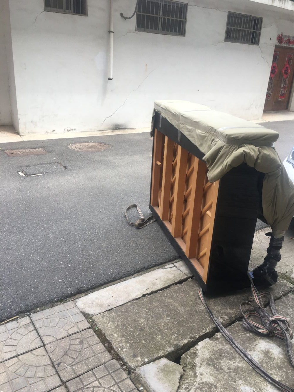 ���ٰ���