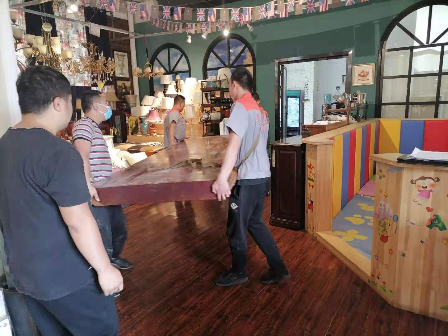 ��ҹ����ֳ�