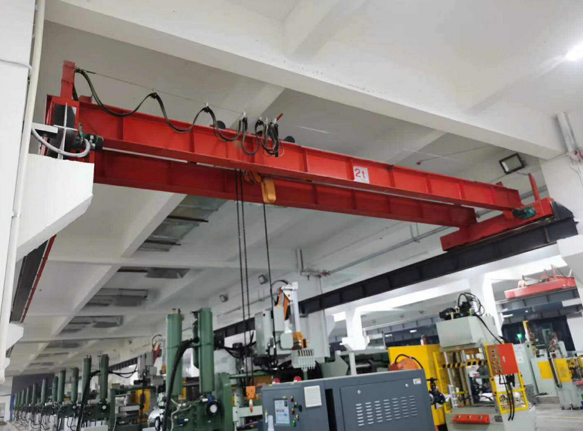 ��е����