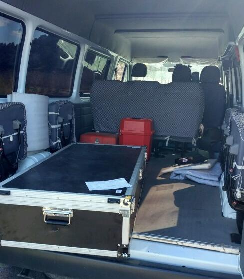 �����ֵܴ��˰�ҹ�˾